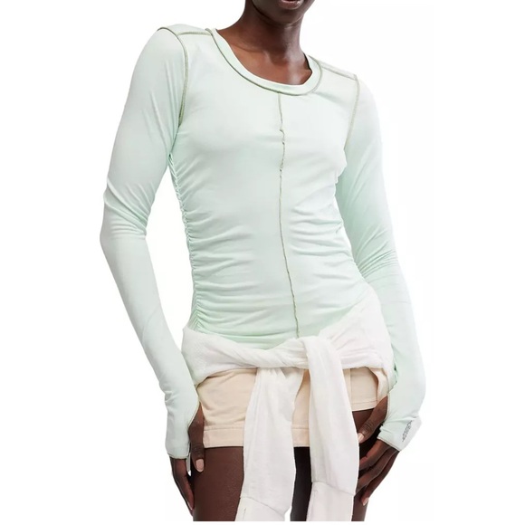 NWT Free People Movement Right on Run Long Sleeve Layer Tee in Pistachio Sz M - Picture 1 of 12